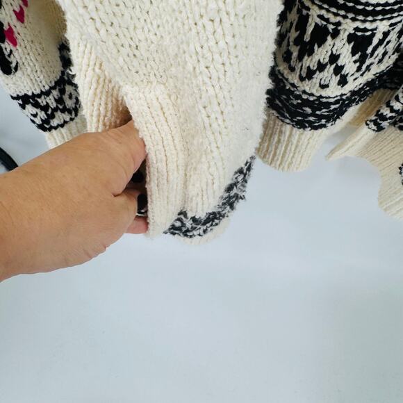 Pilcro Black and Cream Patterned Sweater - Picture 8 of 10
